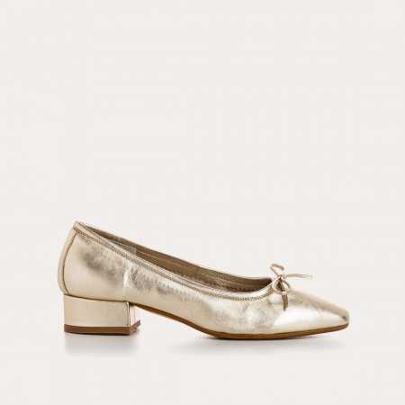 BALLERINES A TALONS...